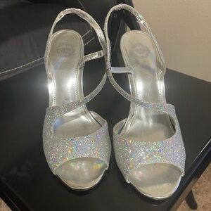 I. Miller size 10M sparkly silver heels
